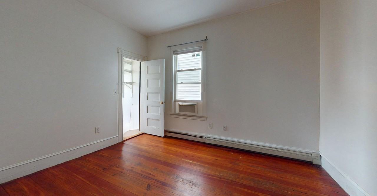 19 Newport St. - Photo 5 of 43