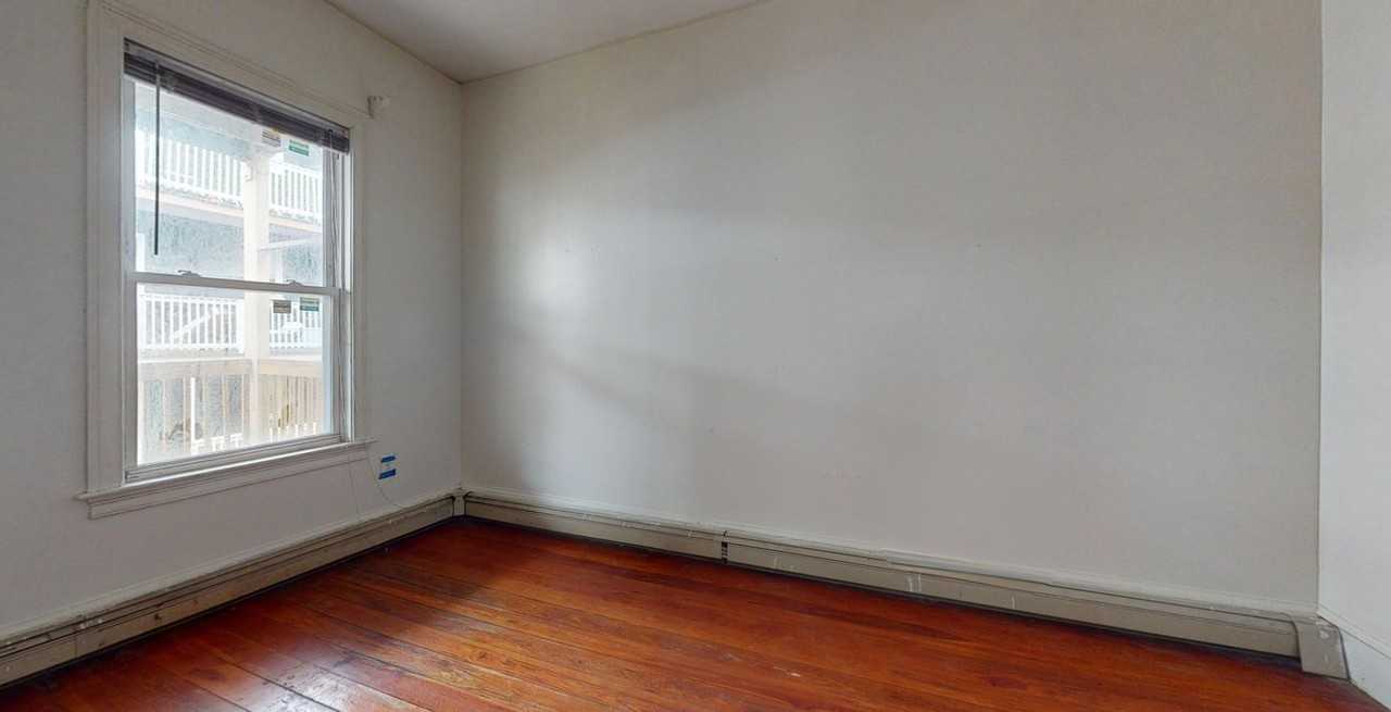 19 Newport St. - Photo 6 of 43