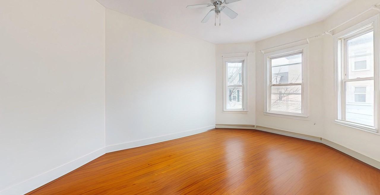 19 Newport St. - Photo 7 of 43