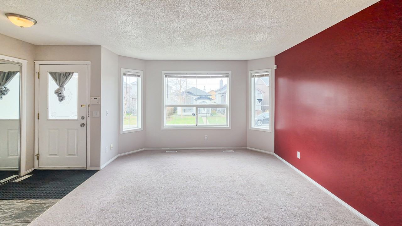171 Taravista St Ne - Photo 5 of 33