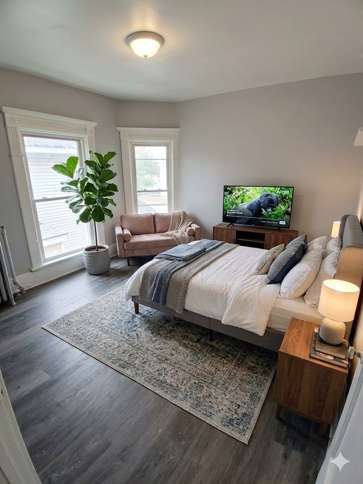 520 Park Ave #4 - Photo 2 of 4