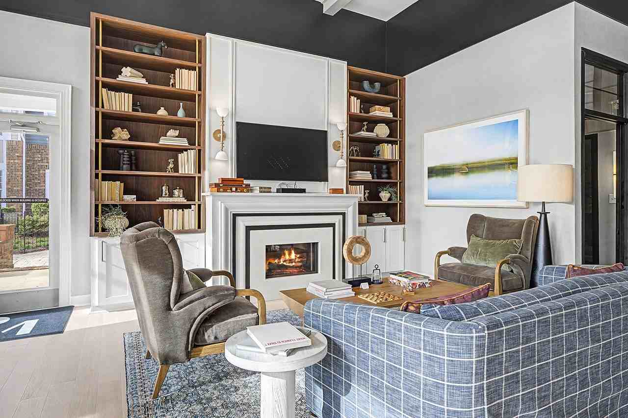 The Reserve at Meadowmont Apartments and Townhomes - Photo 4 of 50
