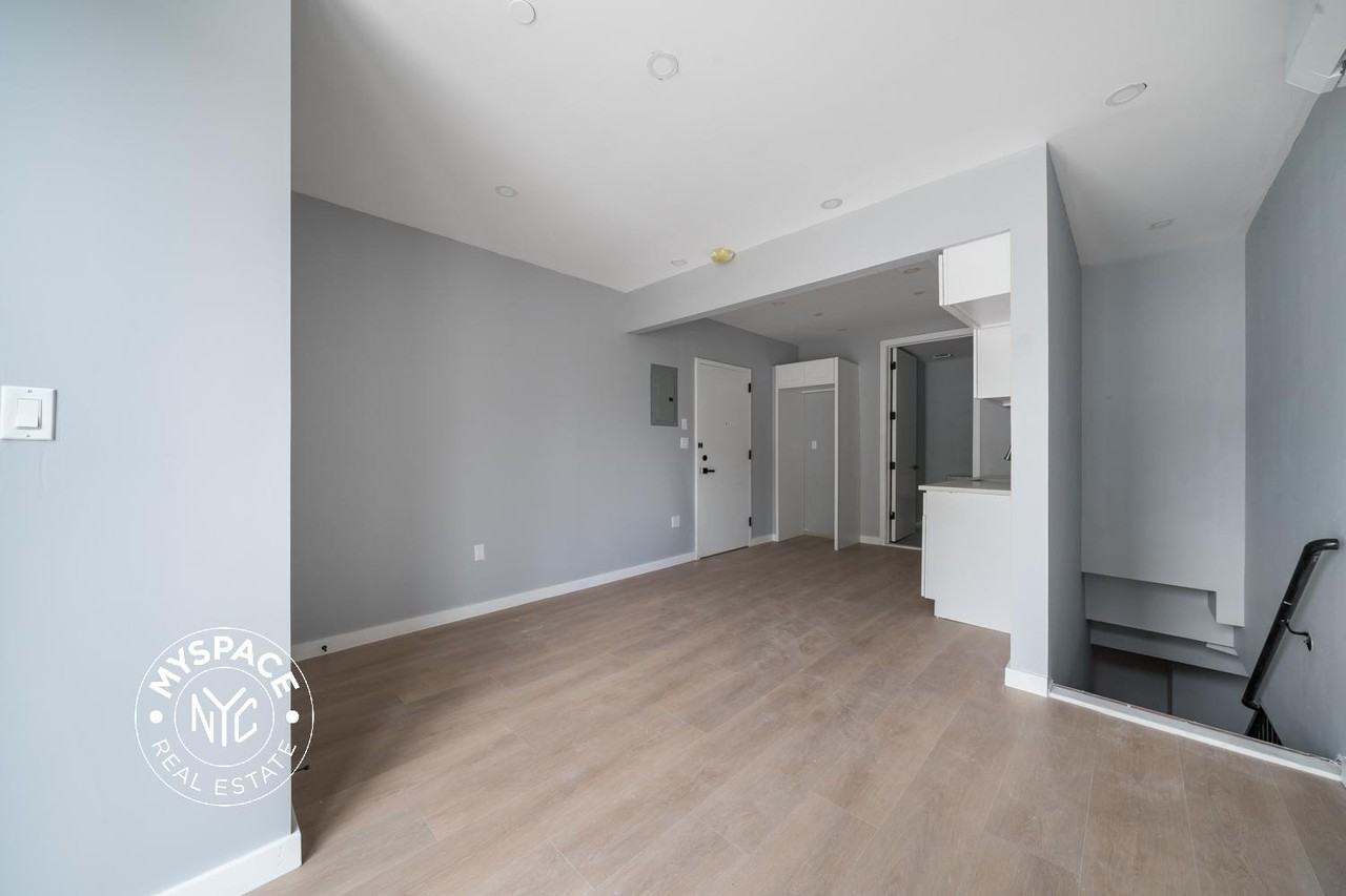 3511 Farragut Rd #1B - Photo 2 of 9