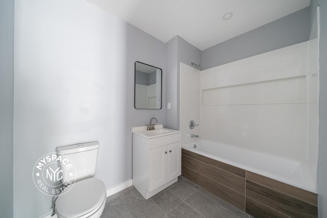 3511 Farragut Rd #1B - Photo 5 of 9
