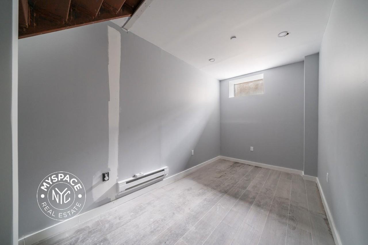 3511 Farragut Rd #1B - Photo 6 of 9