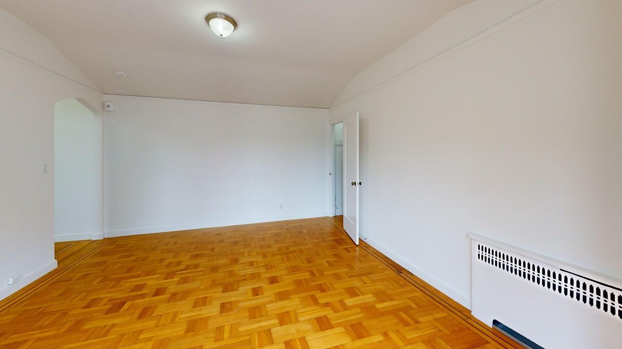 915 Pierce Street - Photo 2 of 9