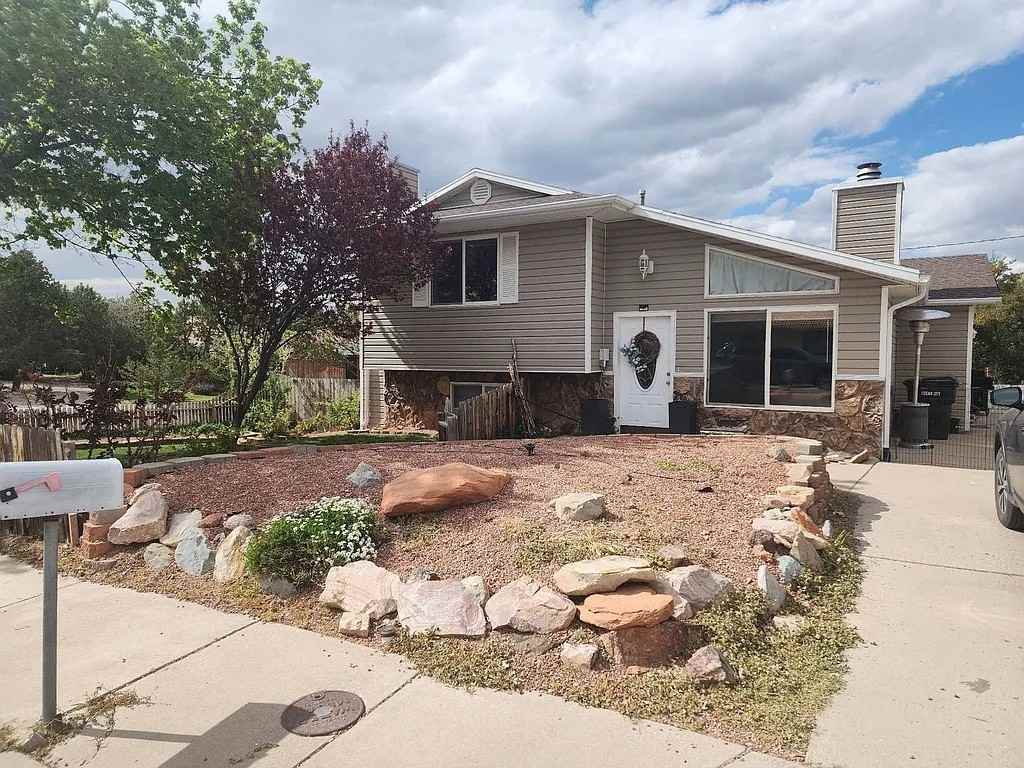 514 Pinecone Dr