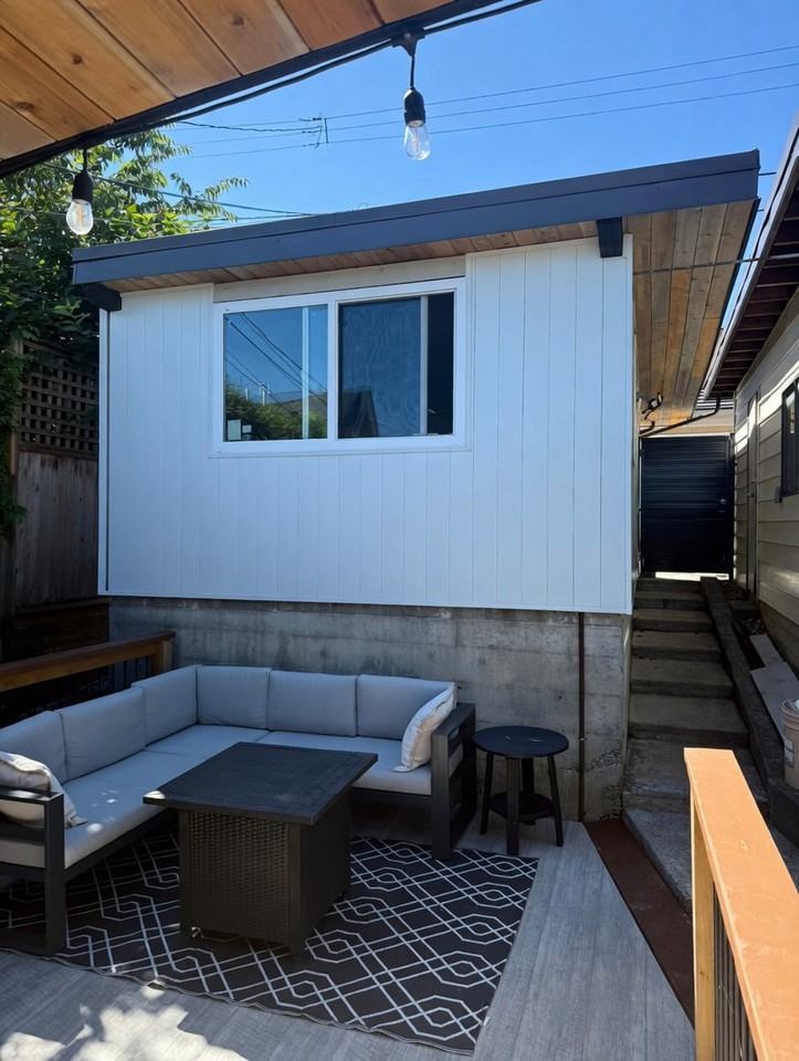 4285 St George St - Photo 5 of 13