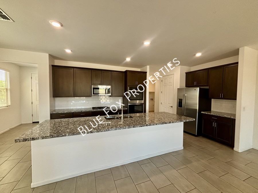 3080 W Chalfont Dr - Photo 6 of 23