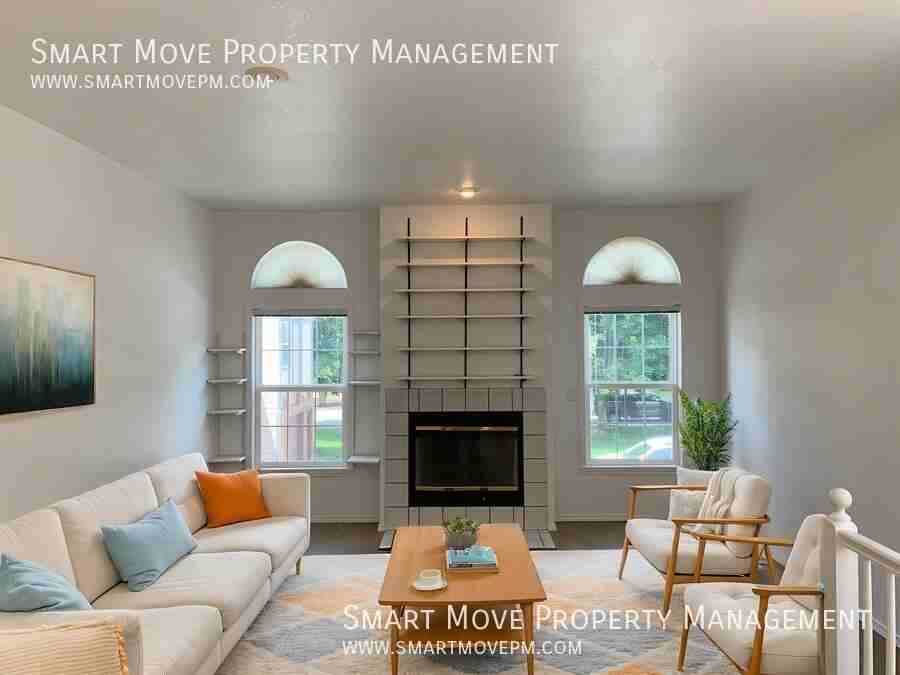 222 S Straughan Ave - Photo 4 of 31
