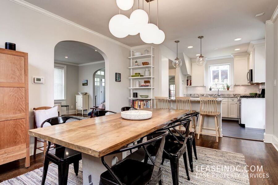 5433 31st St Nw - Photo 5 of 29