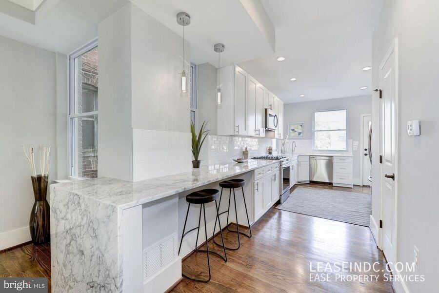 2129 4th St Ne - Photo 7 of 30