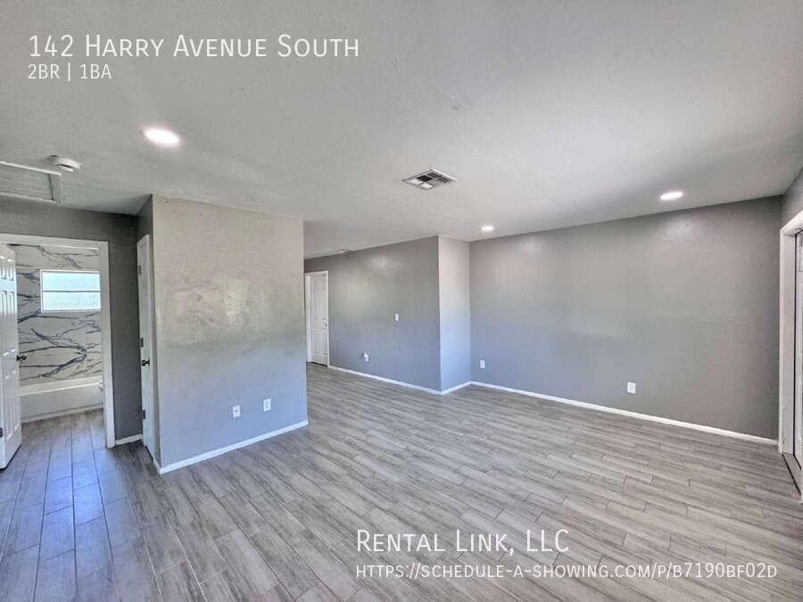 142 Harry Ave S - Photo 4 of 22