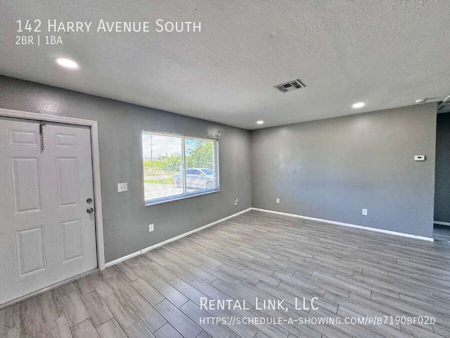 142 Harry Ave S - Photo 6 of 22