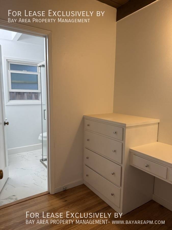 1965 Euclid Ave #4 - Photo 6 of 8
