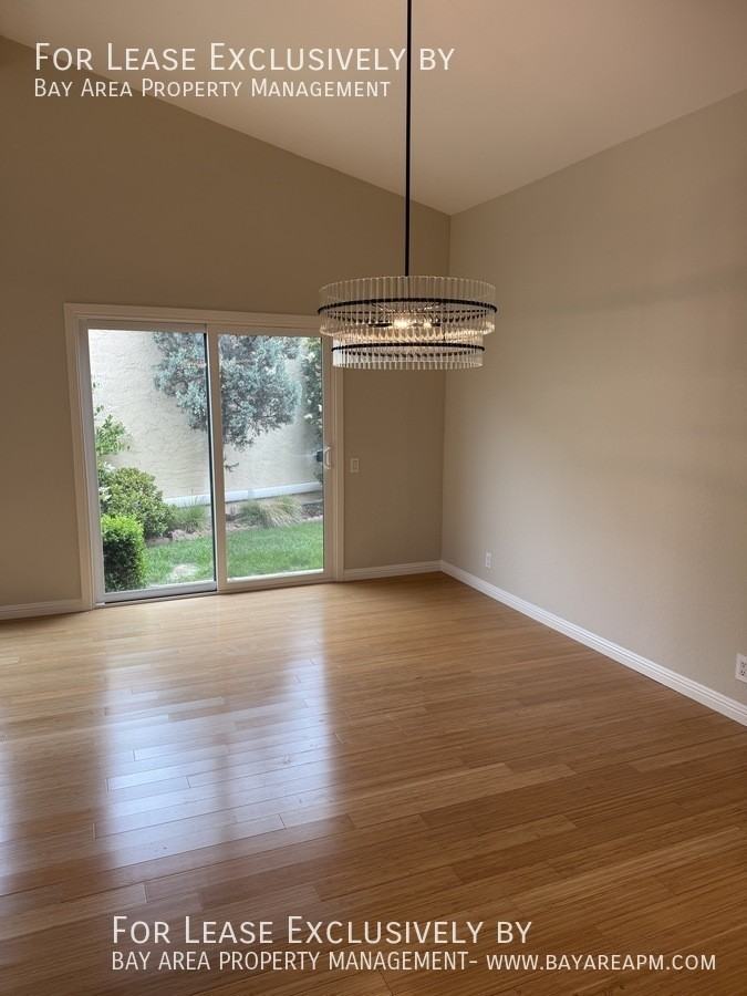 22 Barcelona Cir - Photo 3 of 20