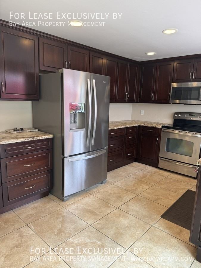 22 Barcelona Cir - Photo 6 of 20