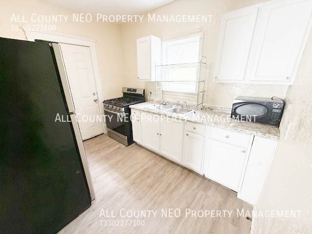 1161 La Croix Ave - Photo 4 of 19