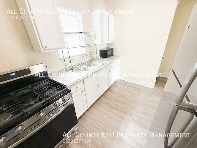 1161 La Croix Ave - Photo 5 of 19