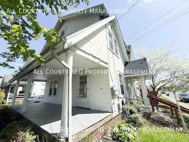 900 Roslyn Ave Sw - Photo 2 of 21