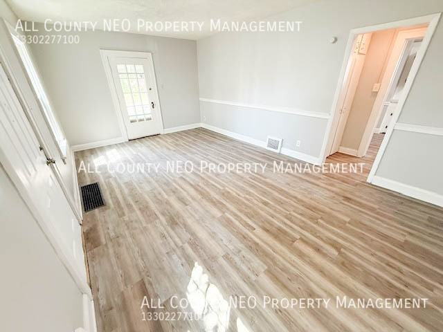 900 Roslyn Ave Sw - Photo 4 of 21