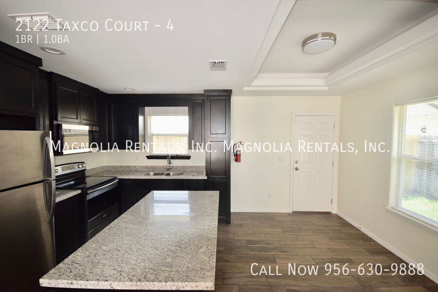 2122 Taxco Ct #4 - Photo 5 of 12