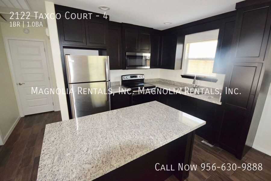 2122 Taxco Ct #4 - Photo 6 of 12