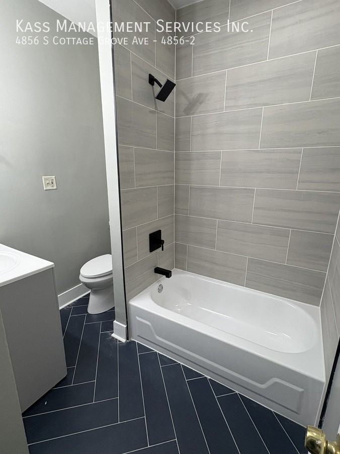 4856 S Cottage Grove Ave #4856-2 - Photo 7 of 13