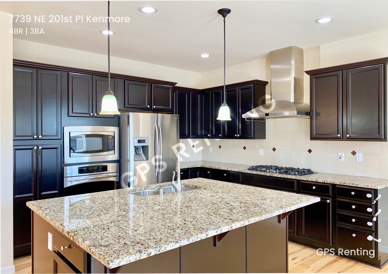 7739 Ne 201st Pl - Photo 2 of 20