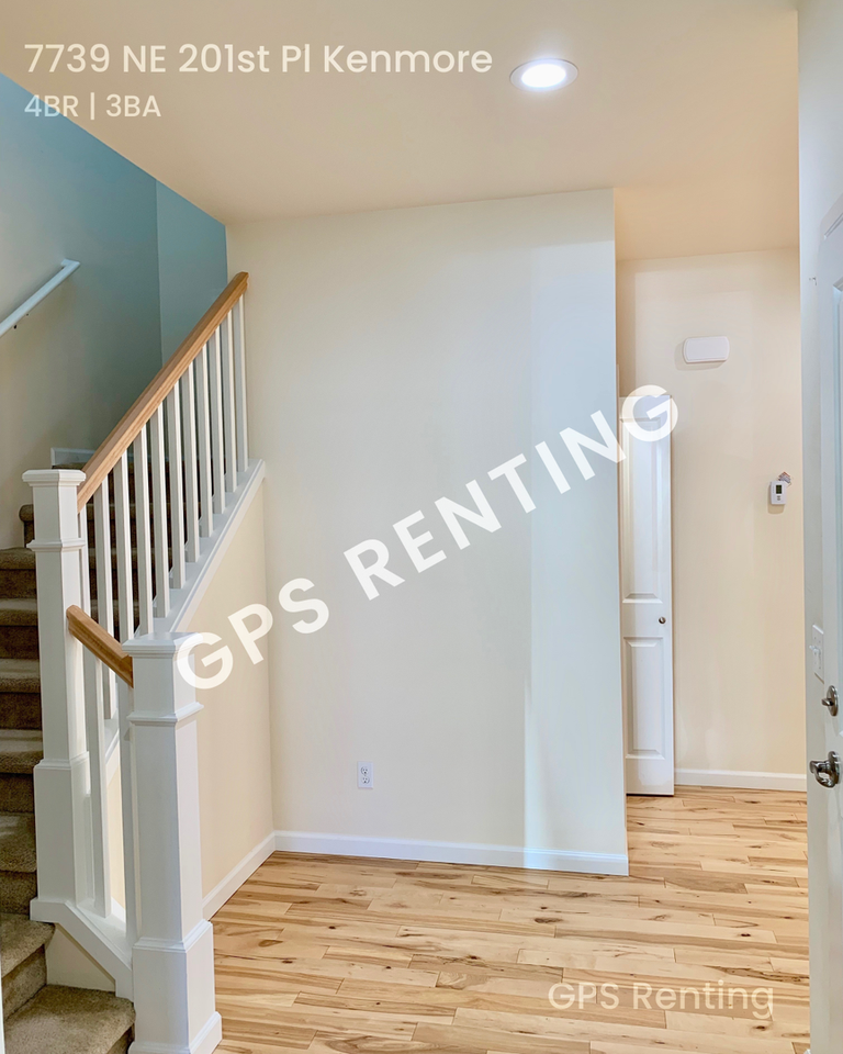 7739 Ne 201st Pl - Photo 6 of 20