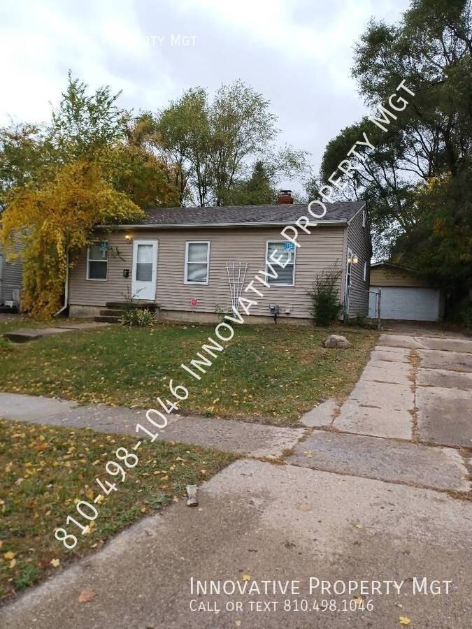 2829 Plainfield Ave - Photo 2 of 39