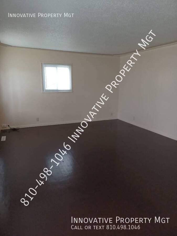 2829 Plainfield Ave - Photo 5 of 39