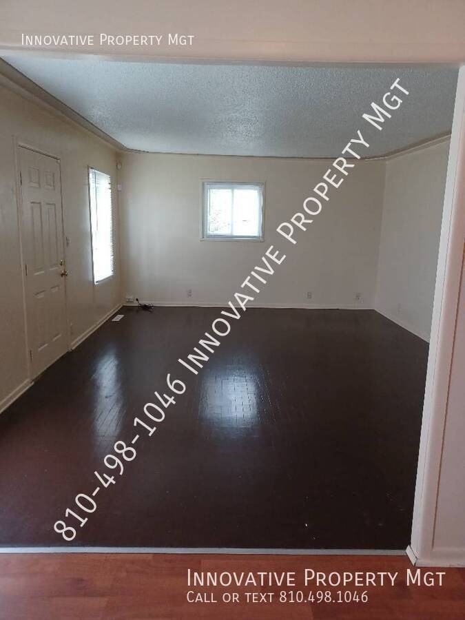2829 Plainfield Ave - Photo 6 of 39