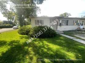 1901 N 32nd St - Photo 1 of 1