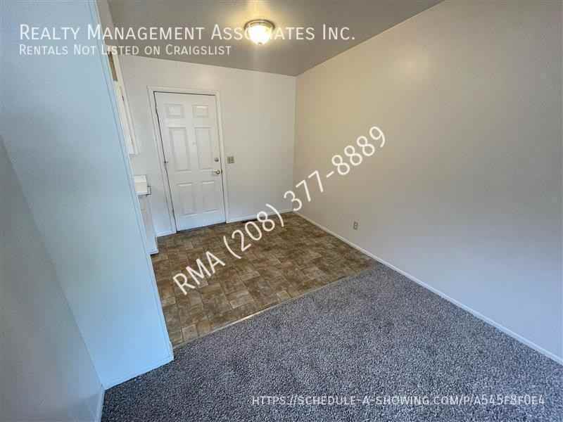 1901 N 32nd St - Photo 6 of 10
