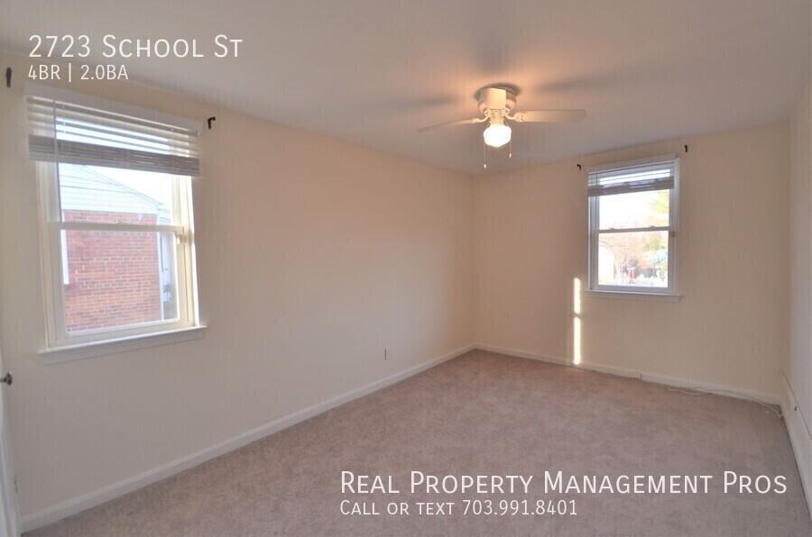2723 School St - Photo 7 of 34