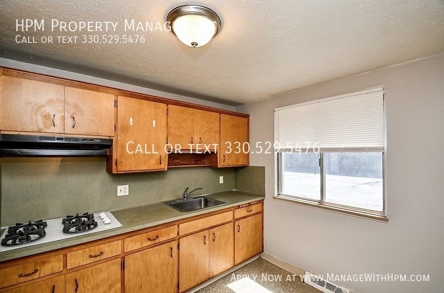 842 S Green Rd #6 - Photo 7 of 15