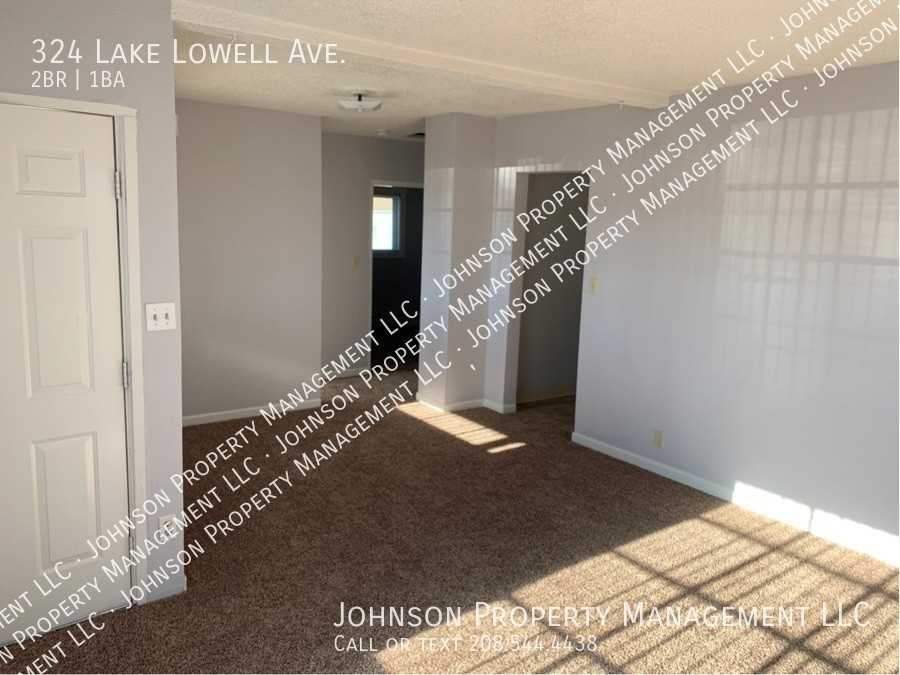 324 Lake Lowell Ave - Photo 4 of 10