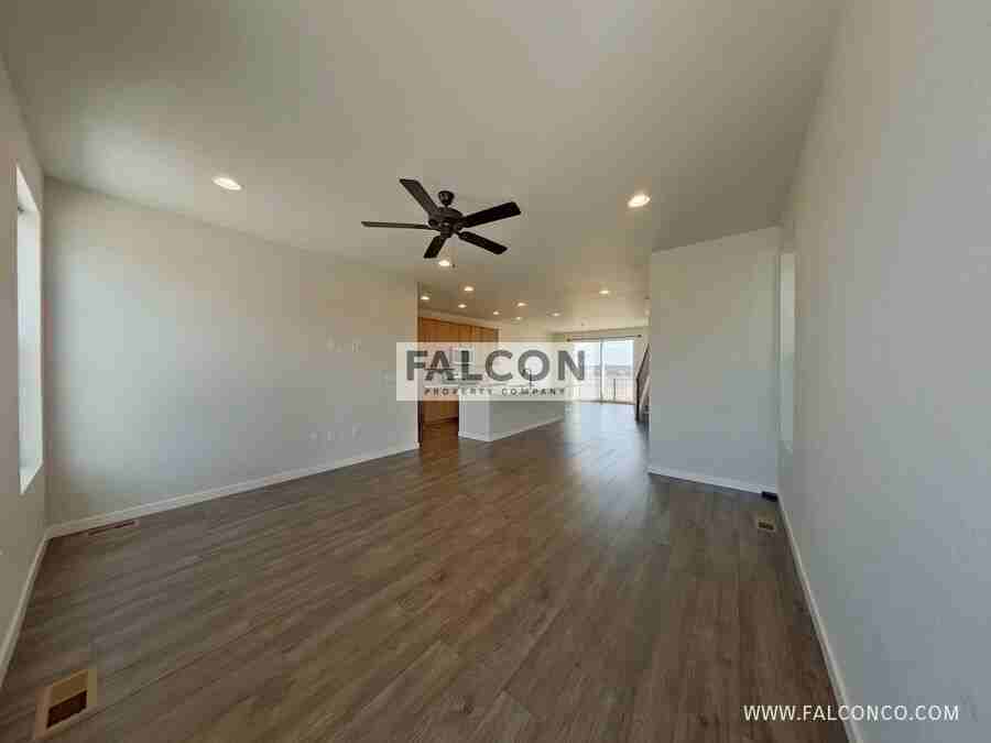 6367 Jovial Pl - Photo 4 of 23