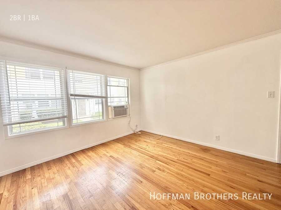 2453 Silver Lake Blvd Property - Photo 5 of 11