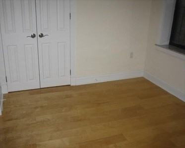 529 East 6th Street - Photo 2 of 5