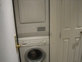 529 East 6th Street - Photo 3 of 5