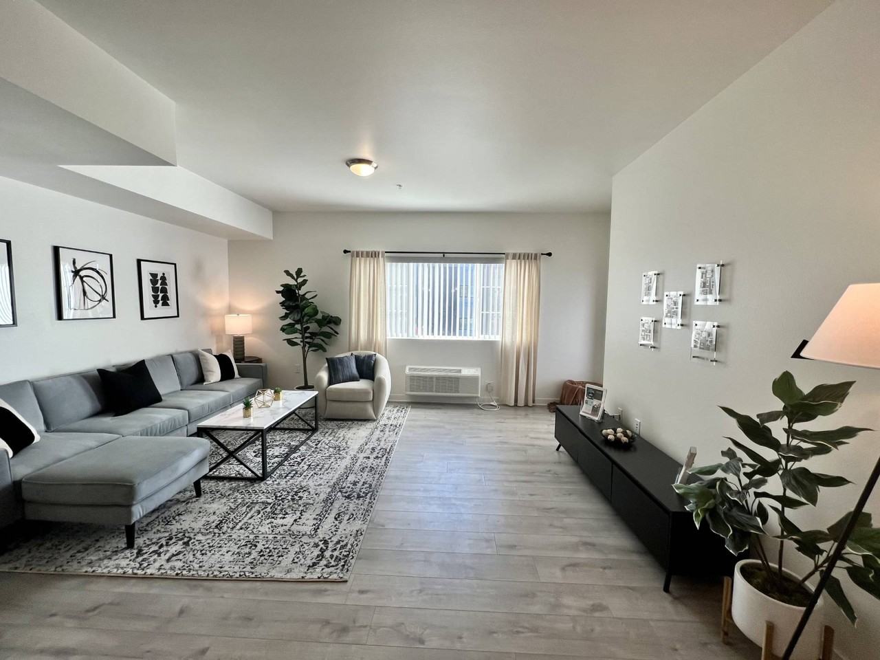 Arc Apartment Homes - Photo 6 of 27