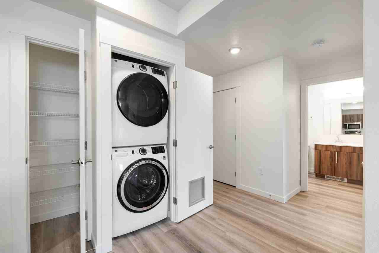 Aurora Apartment Homes - Photo 3 of 36