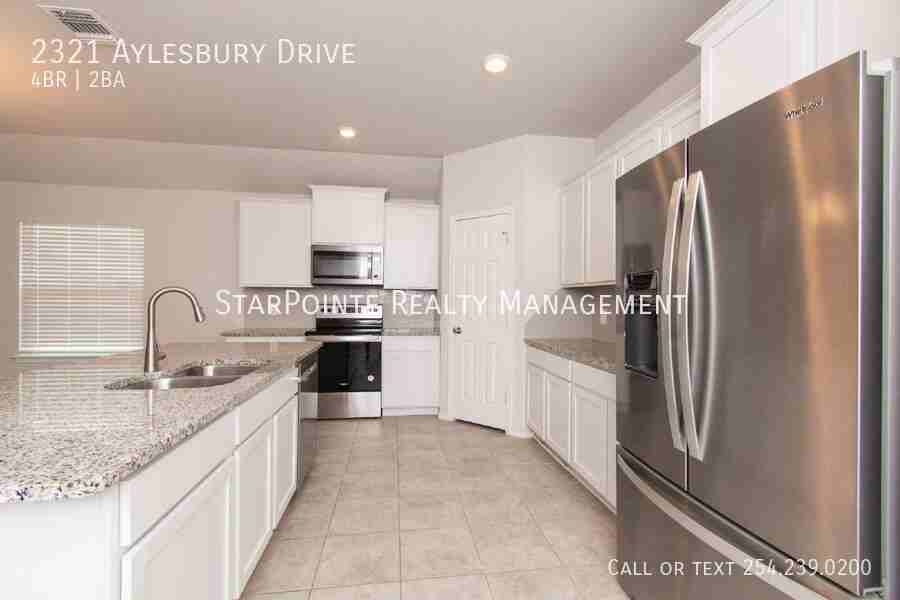 2321 Aylesbury Dr - Photo 5 of 24