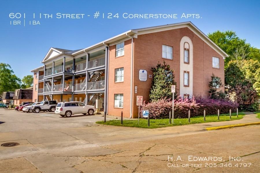 601 11th St - Photo 7 of 12
