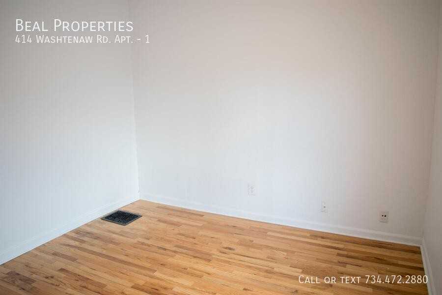 414 Washtenaw Rd #1 - Photo 4 of 18