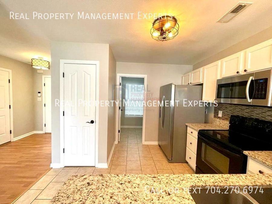 198 Mott Rd - Photo 3 of 21