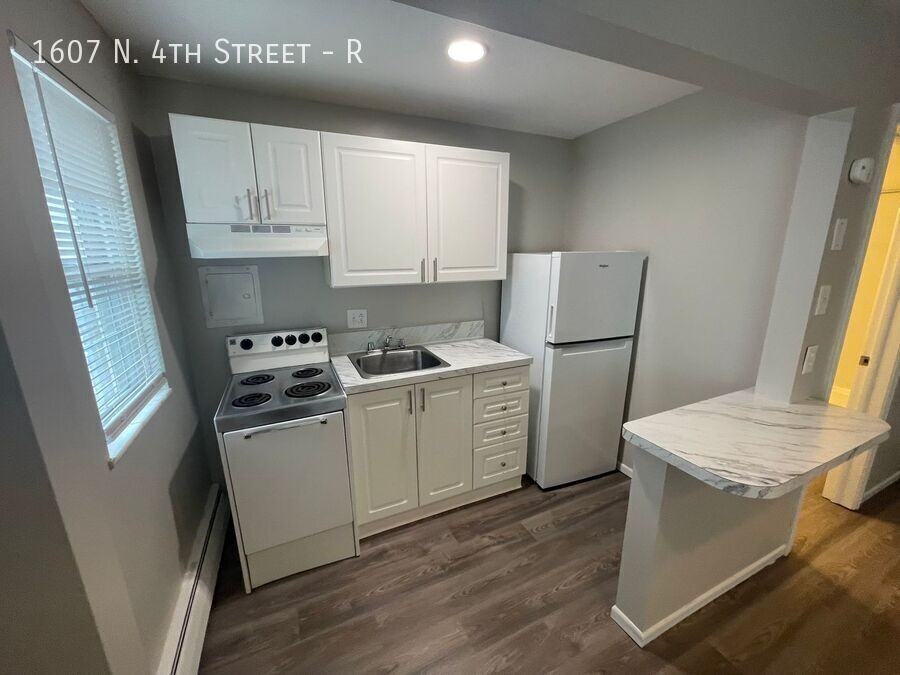 1607 N 4th St #R - Photo 5 of 7
