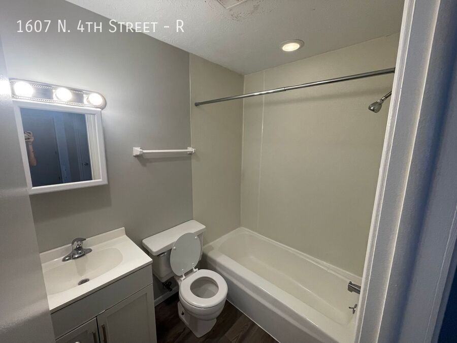 1607 N 4th St #R - Photo 7 of 7